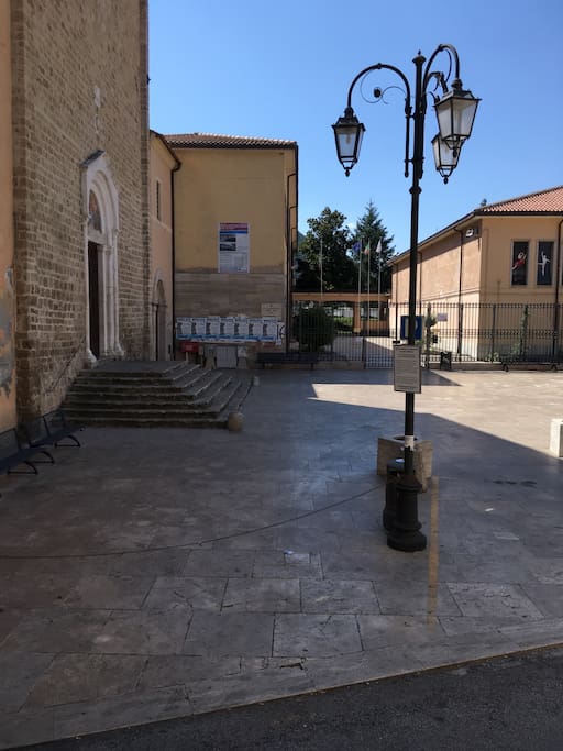 La vista sulla piazza San Francesco