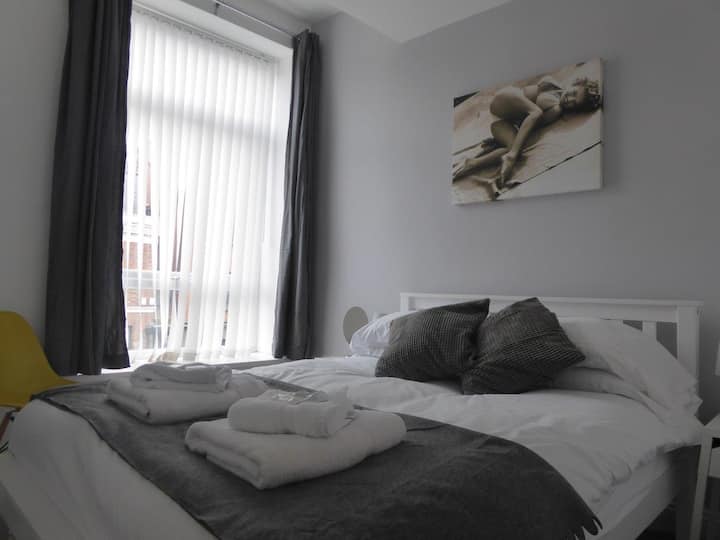 חדר שינה 2 Mi's Place 03