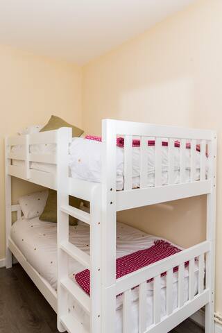 3 Bed Townhouse heart of Westminster gallery image 2