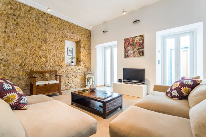 Design Alfama Villa gallery image 4