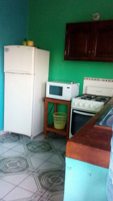 Cocina completamente equipada