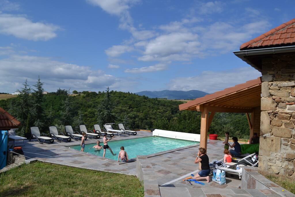 Piscine plein sud, chauffée côté sud-ouest
