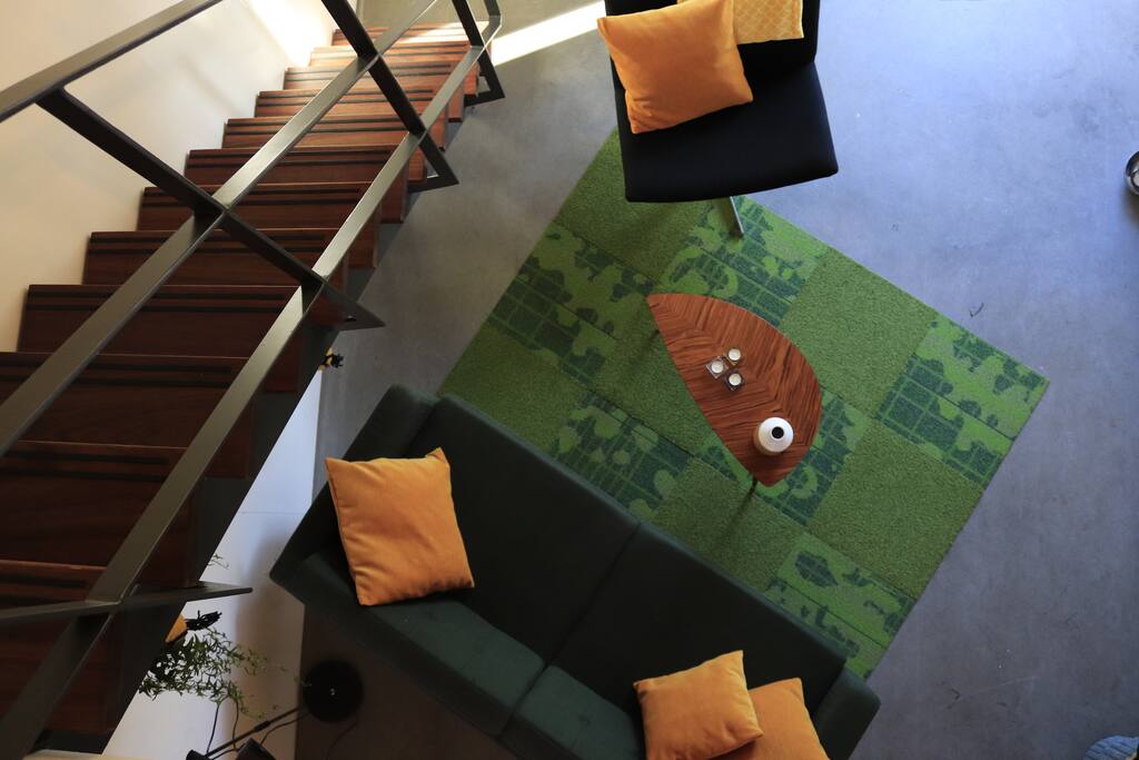 Woonkamer (vanaf slaapkamer)