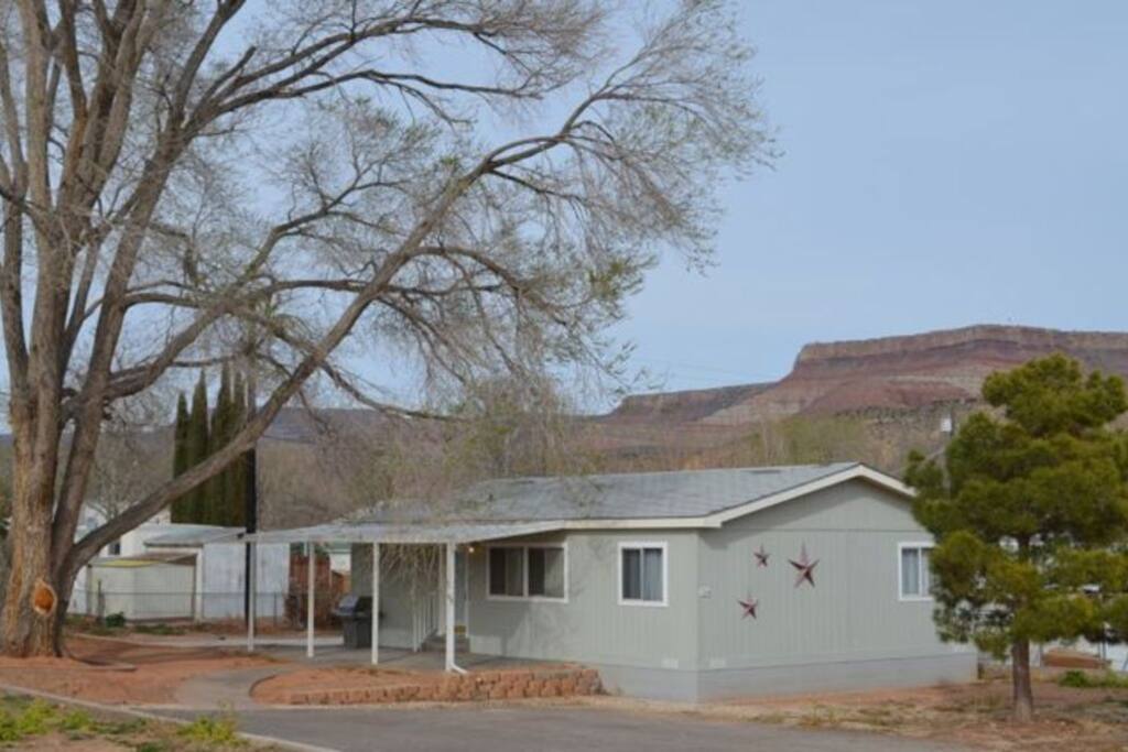 You can see the Hurricane Mesas from the front yard.