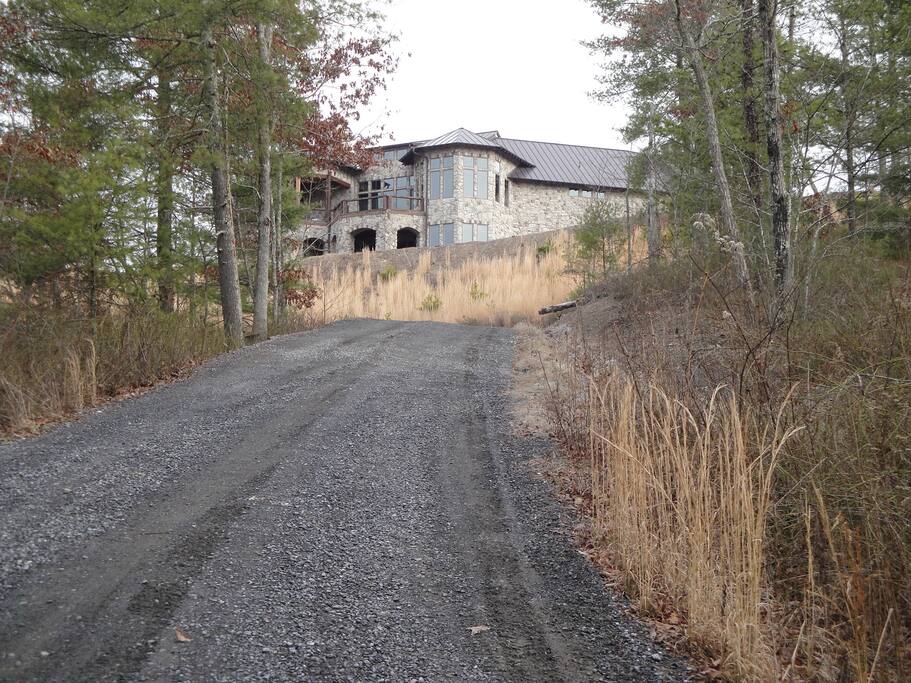 Approach to Castle Ridge