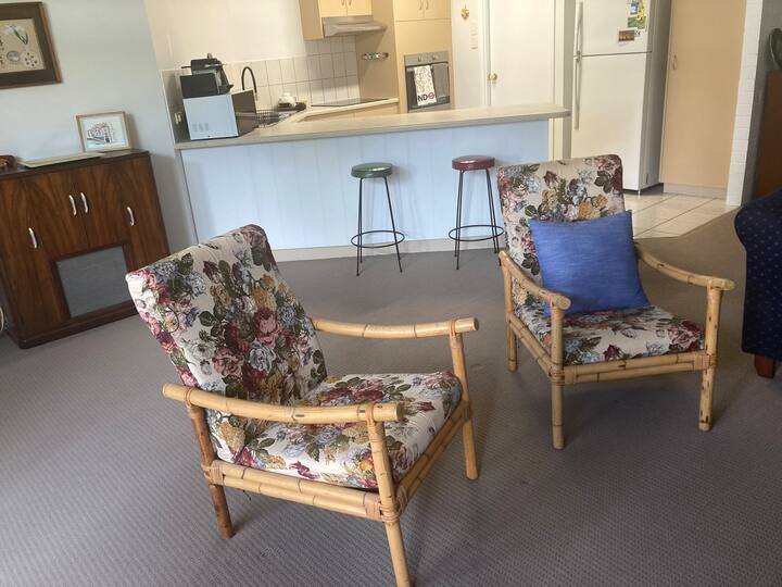 Best Location in Central Toowoomba. 2 Bed Wonder. Holiday homes for