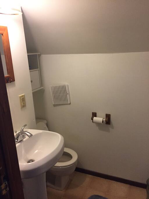 1/2 bath