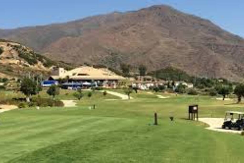 Valle Romano Golf club is about 1.5 kilometers away