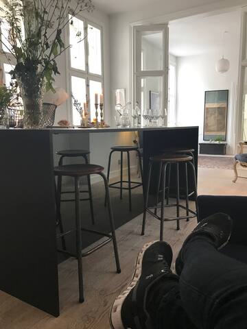 Stunning one of a kind home gallery image 2