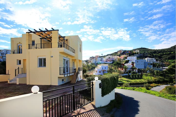 Villa Angela, Stylish Villa W/ Seaview In Crete - Creta