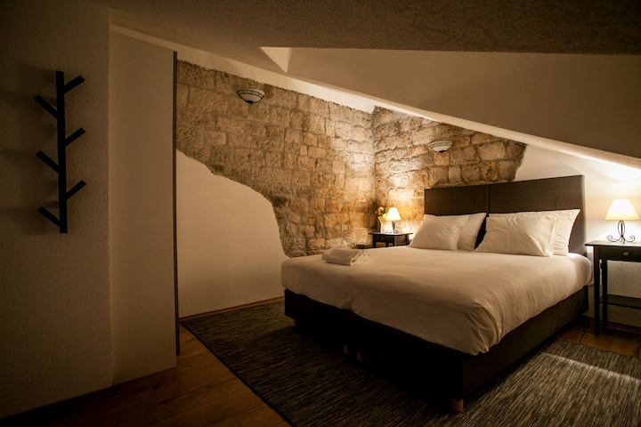 伊万卡特罗吉尔别墅（ Villa Ivanka Trogir ） ，可容纳2 +2人