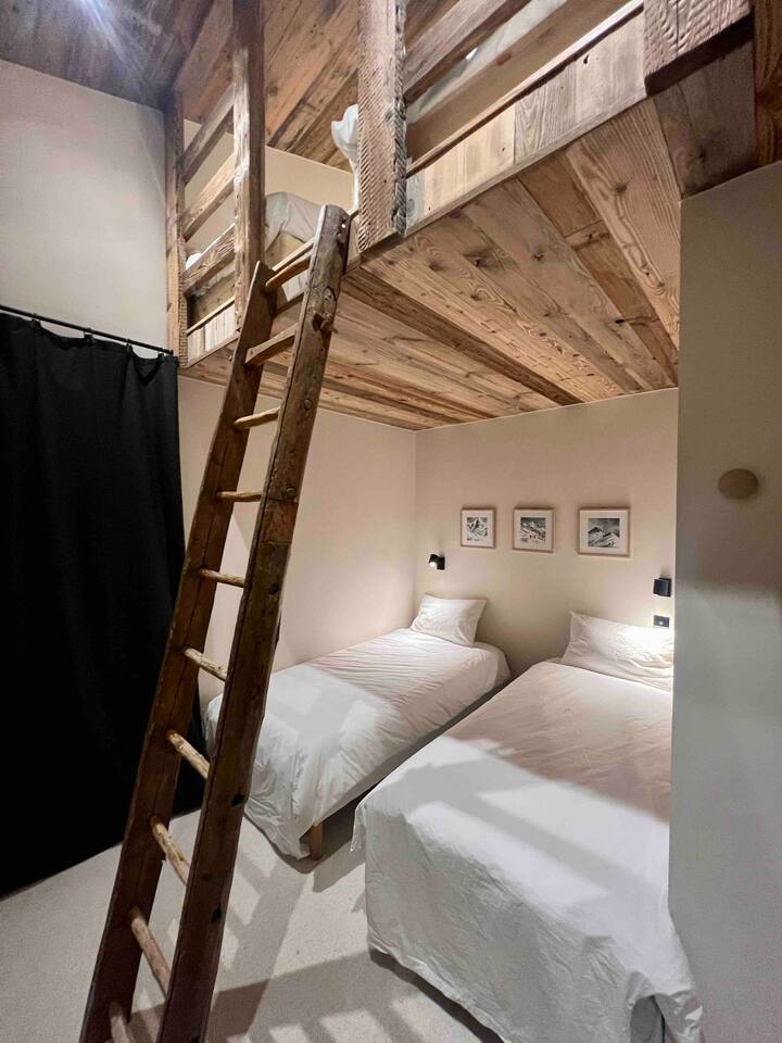 ห้องนอน 2 พร้อมเตียงขนาด 90x200 4 เตียง