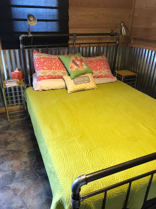 Queen size bed