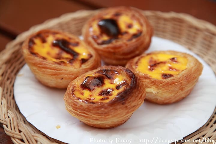 The Macao Cultural Centre.看过大三巴的小巷，听过澳门文化中心的剧院。