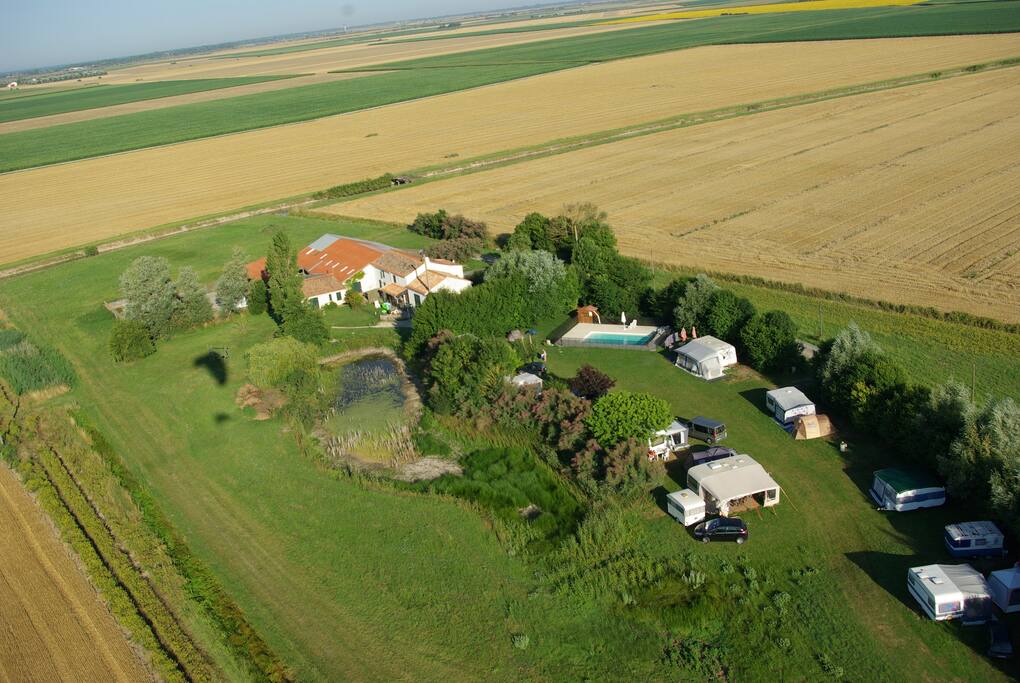vue aérienne du domaine