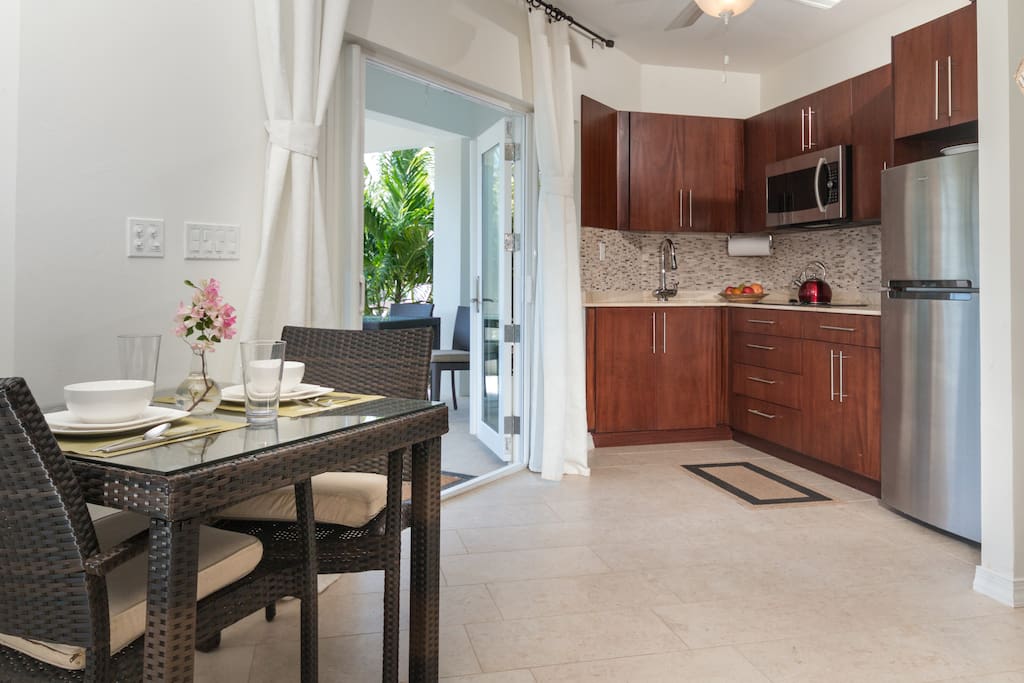 Kitchenette and eating area