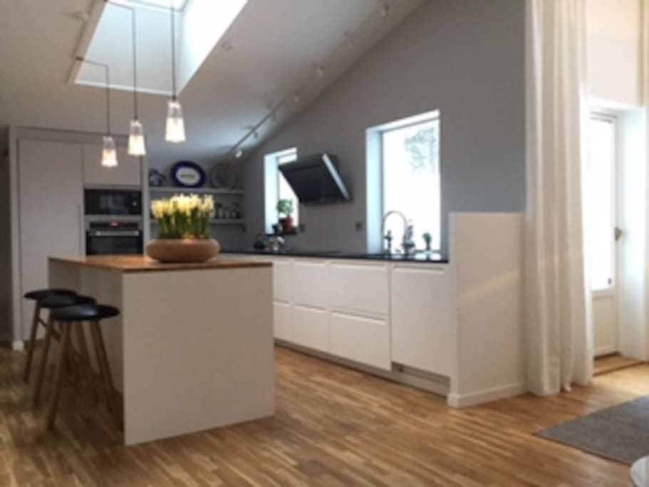 Kitchen floor - new kitchen with skylight, induction hob, granite worktop etc.