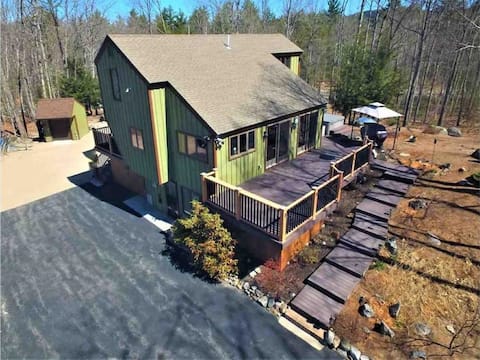 Large home near Ossipee Lake and Conway, NH