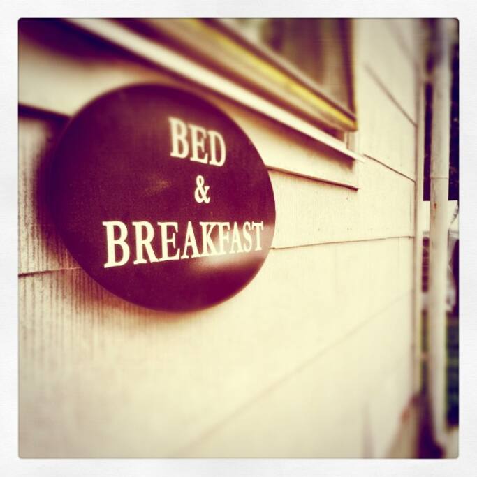 B&B
