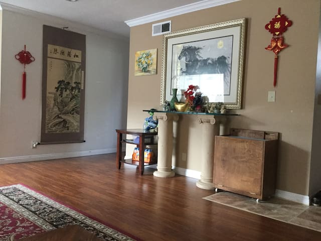 private room  Berryessa San Jose （Locked room R1 )