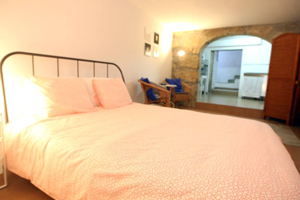 Área de quarto com cama de casal / Double bedroom area