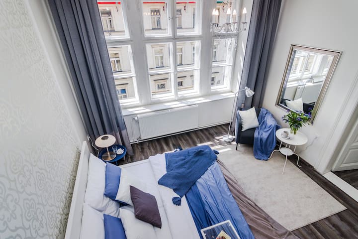 אנחנו מאחלים לכם שינה טובה מאוד וחלומות מתוקים:)