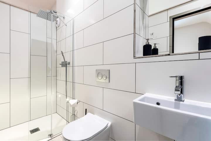 SandiLodge Master En-suite