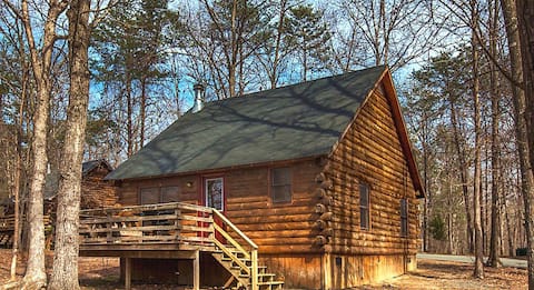 2BR Del Cabin Shenandoah Resort w/resort amenities