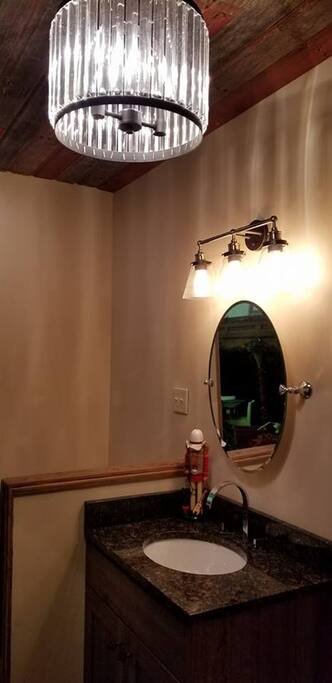 1 of 2 identical bathrooms that are off of the upper level North & South bedrooms