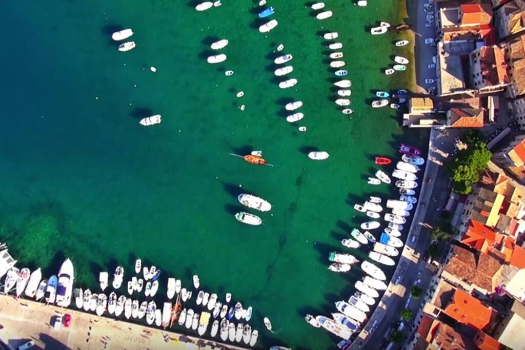 Bird-eye view of Komiža centre