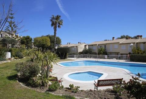 Altafulla: beach house w/ swimming pool & tennis