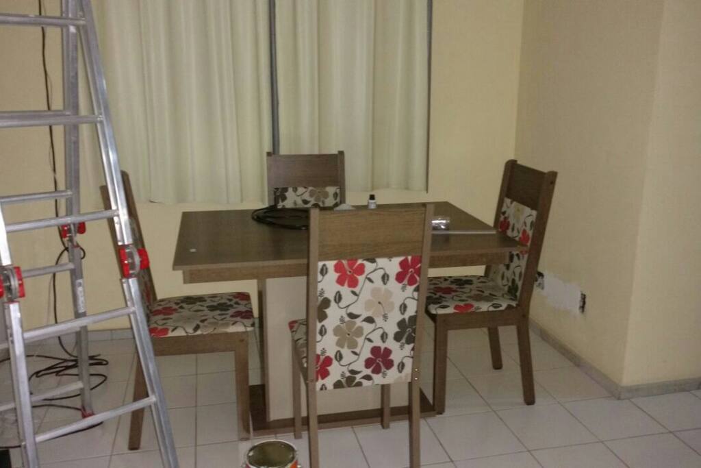 mesa de jantar na sala