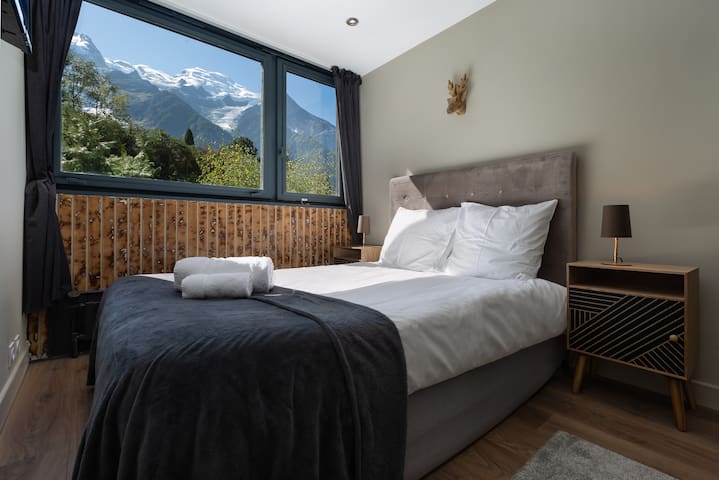 Modern apartment with the best Mont Blanc view!