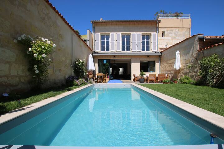 Private hotel Bordeaux center 5* gallery image 4