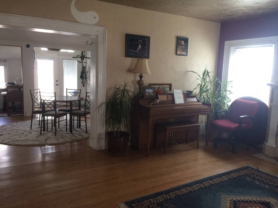 Living room / Great room.