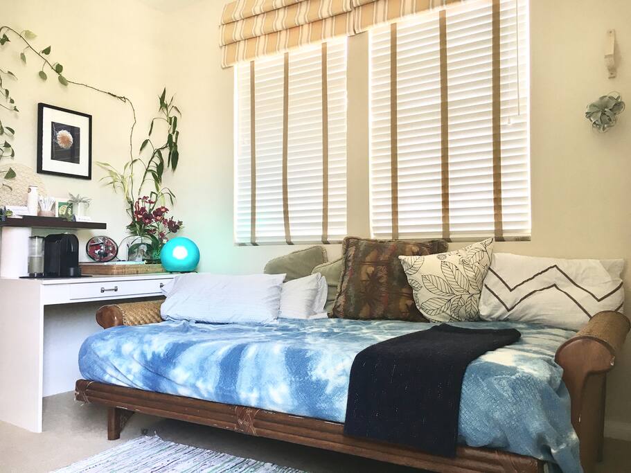 Island Futon Bed 3