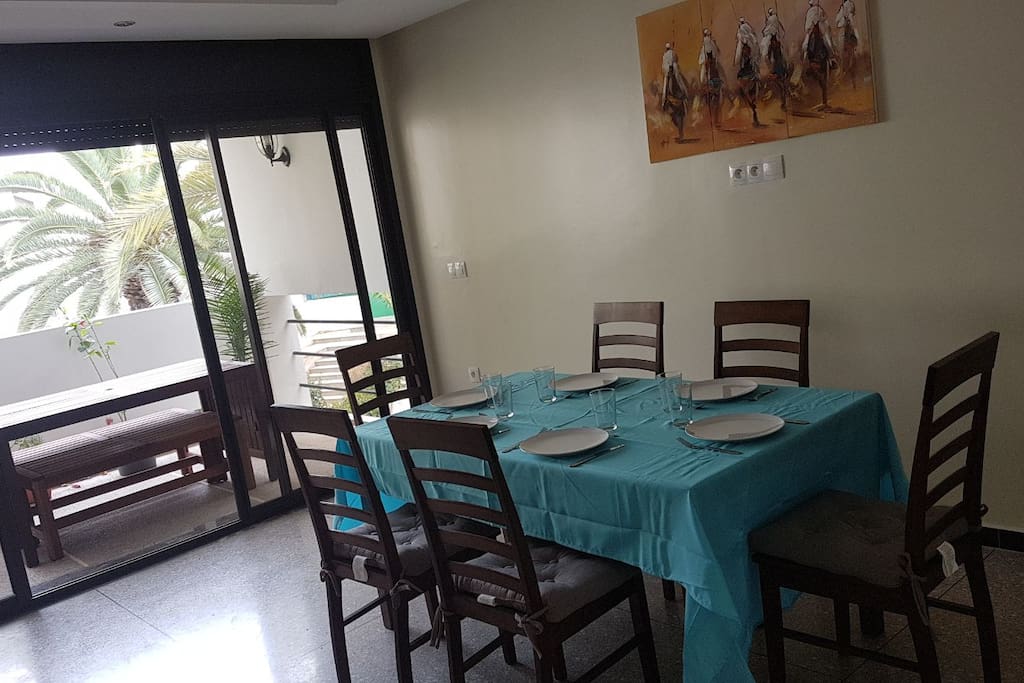 Salle à manger et coin repas terrasse