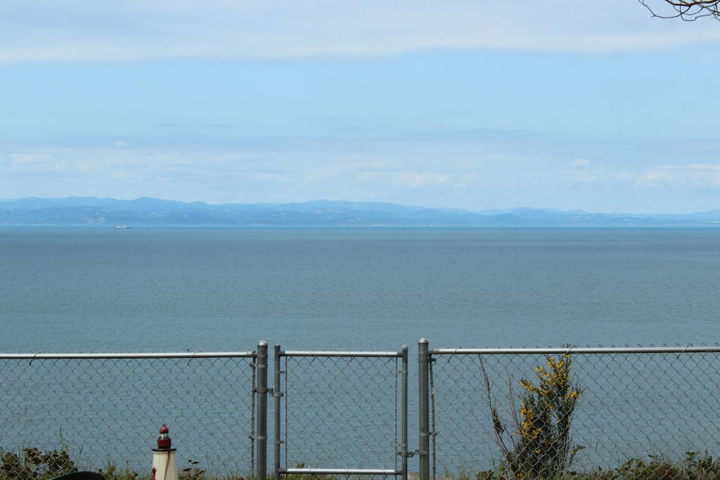View from the living room. We are right on the bluffs.