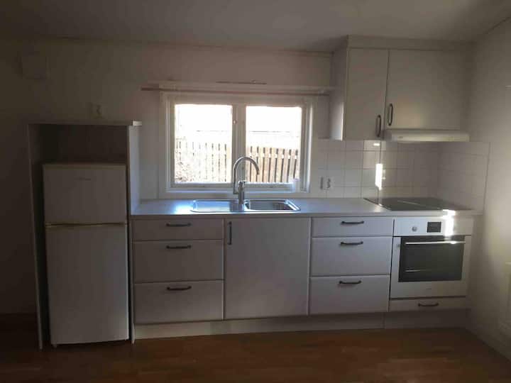 Charmigt Gårdshus I Centrala Visby - ビスビュー