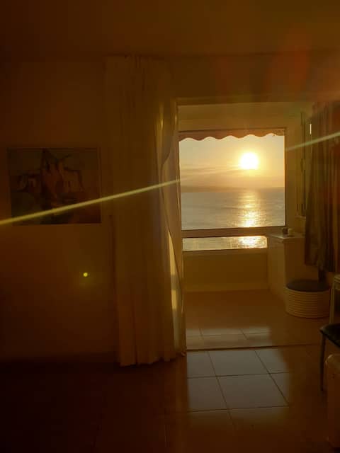 NICE AND COMFORTABLE WATERFRONT STUDIO