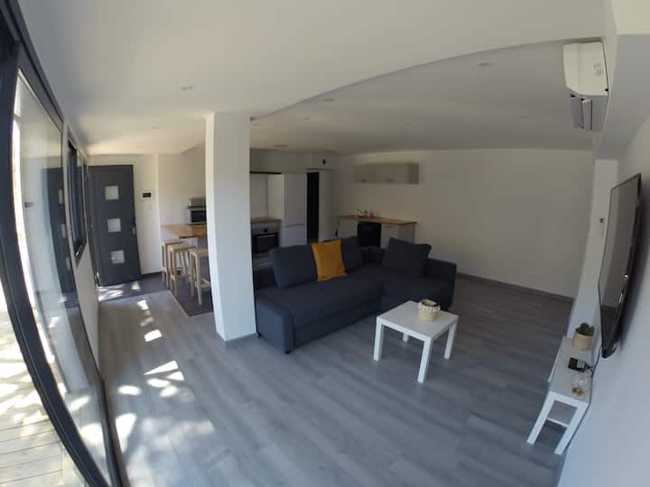 Superbe Bas De Villa Avec Spa - Carnoux-en-Provence