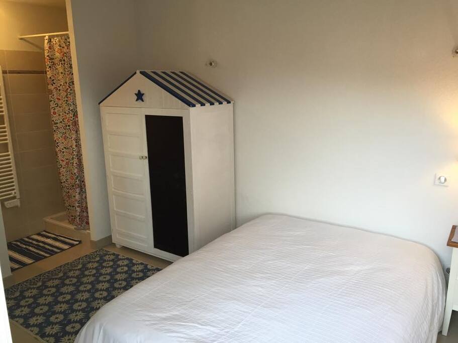 Chambre privée au RdC / Private bedroom on the groundfloor