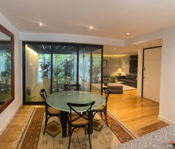 Cozy & elegant 2BD, 2.5BA with PT in Polanco. gallery image 2