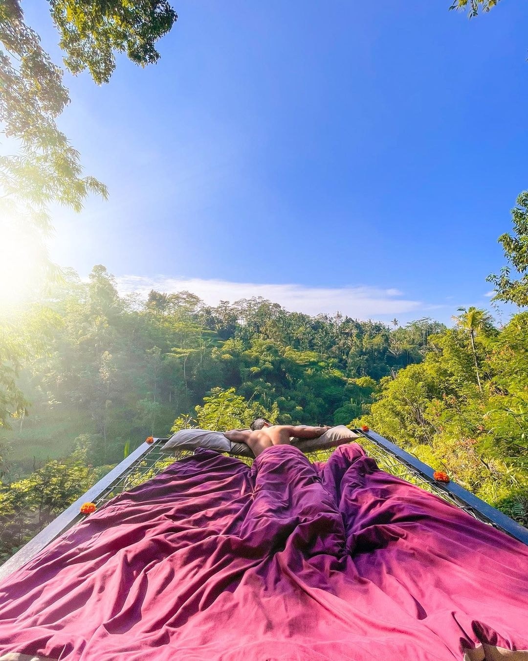 8c764395-166b-4046-bd90-