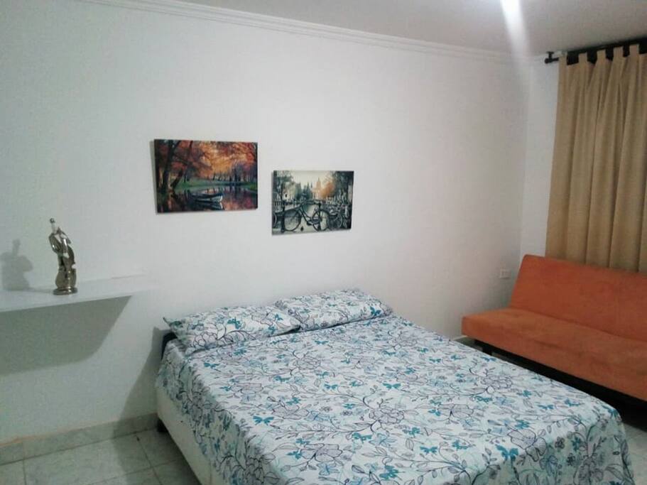 Habitación con baño interno