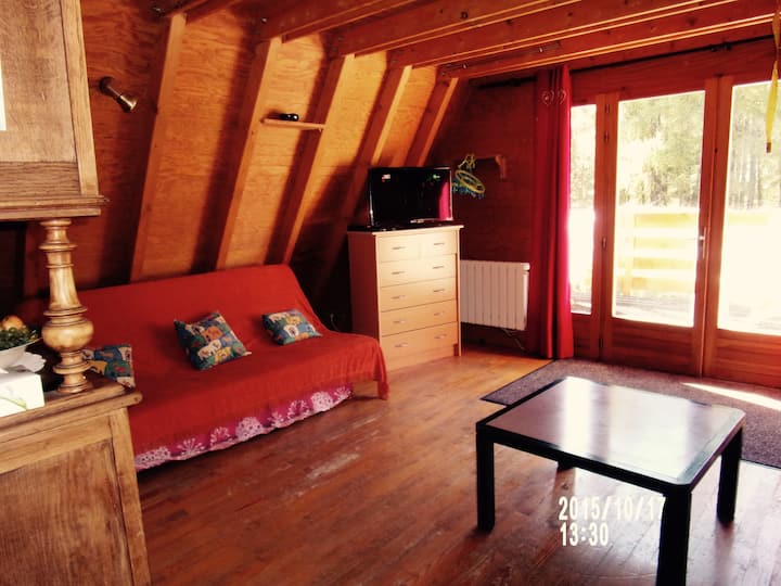 Sebule kubwa ya 58m² ya kupumzika mbele ya dirisha la ghuba