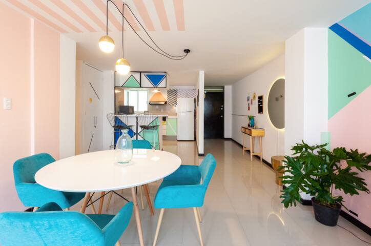 Memphis style, corazón de la condesa gallery image 2