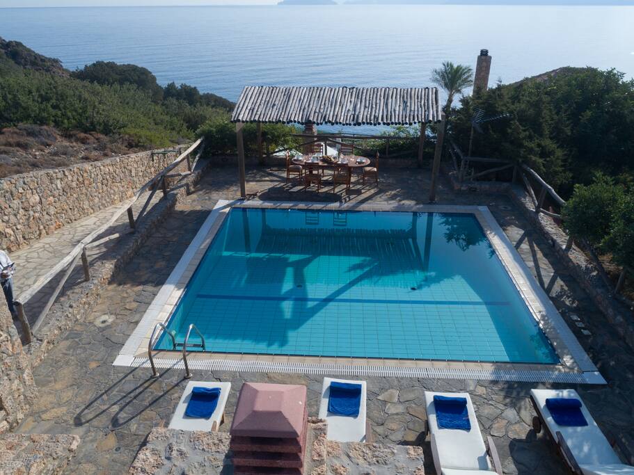 Private pool with an exquisite view
