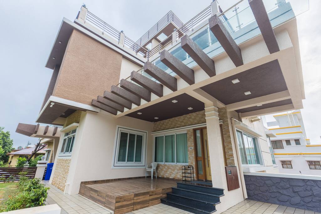 Villa Exterior