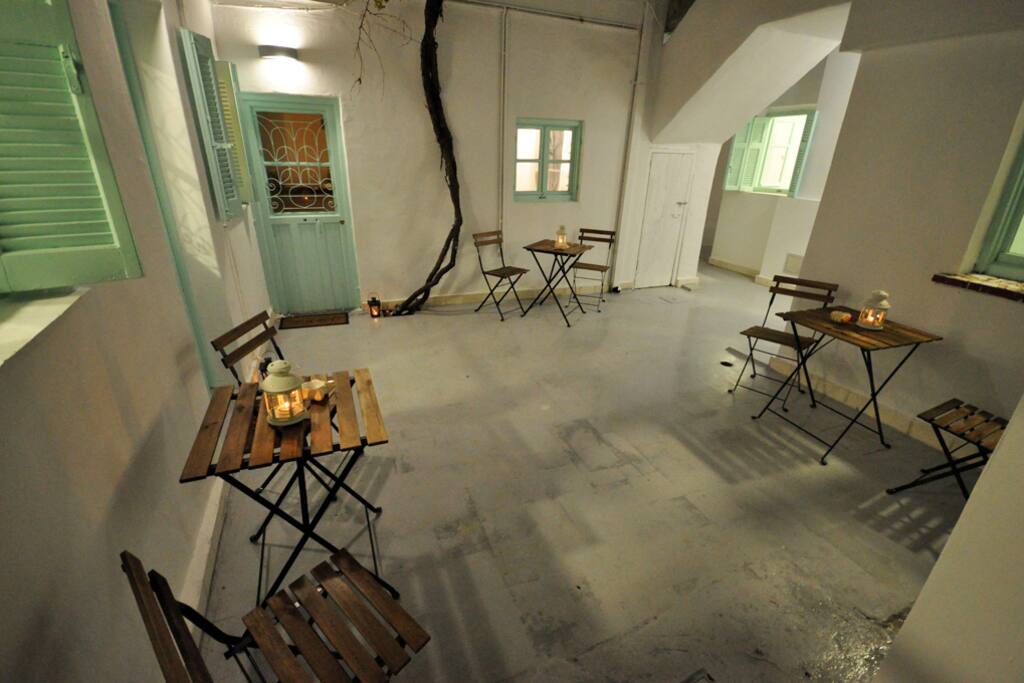 Micro House Milos - Courtyard